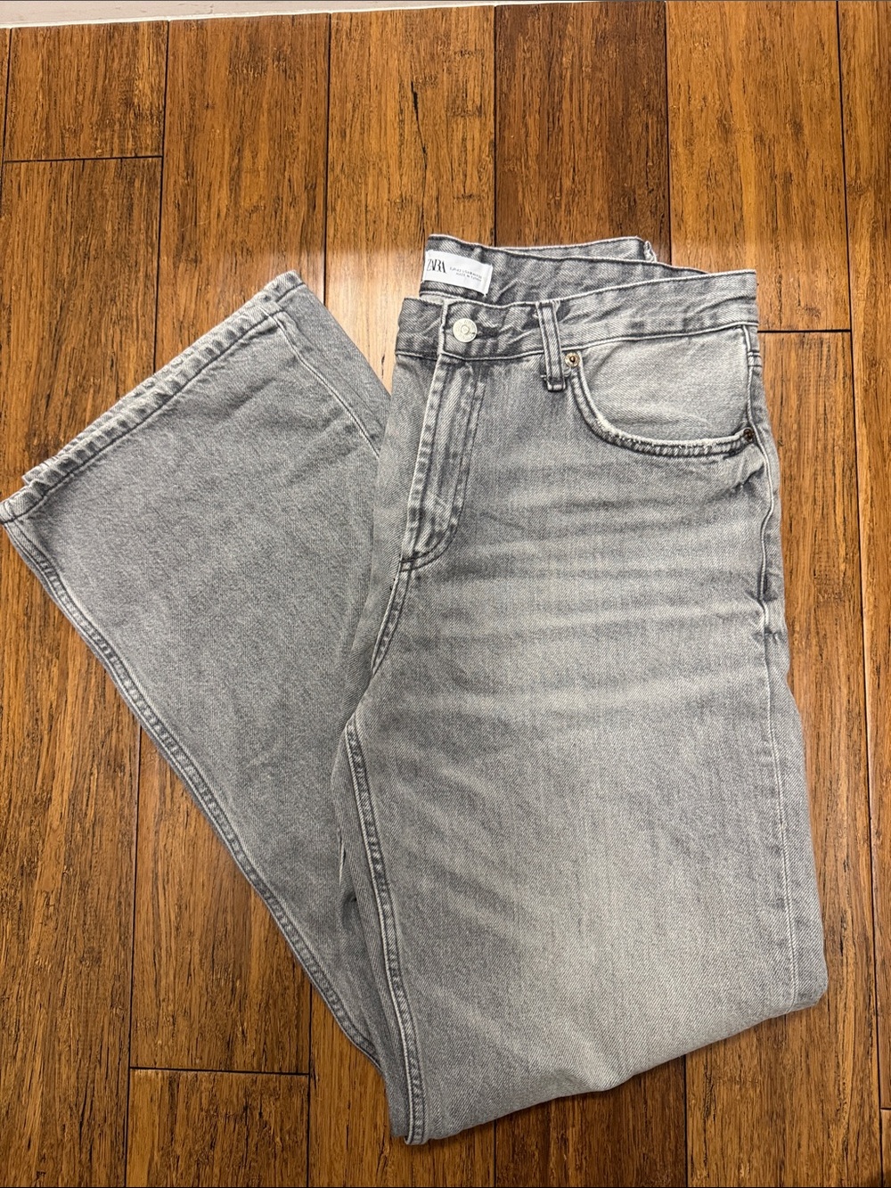 Zara Women's Straight Light Gray Denim Jeans